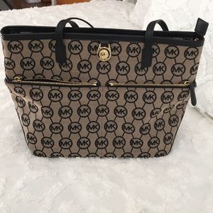 Michaels Kors handbag